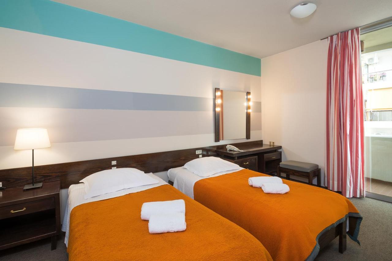 Marina Alimos Hotel Apartments Athen Exterior foto