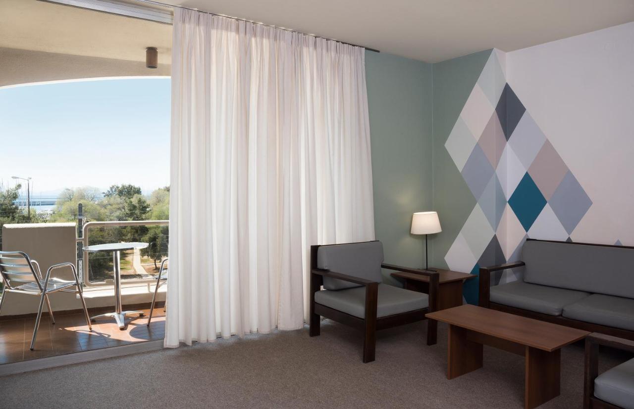 Marina Alimos Hotel Apartments Athen Exterior foto