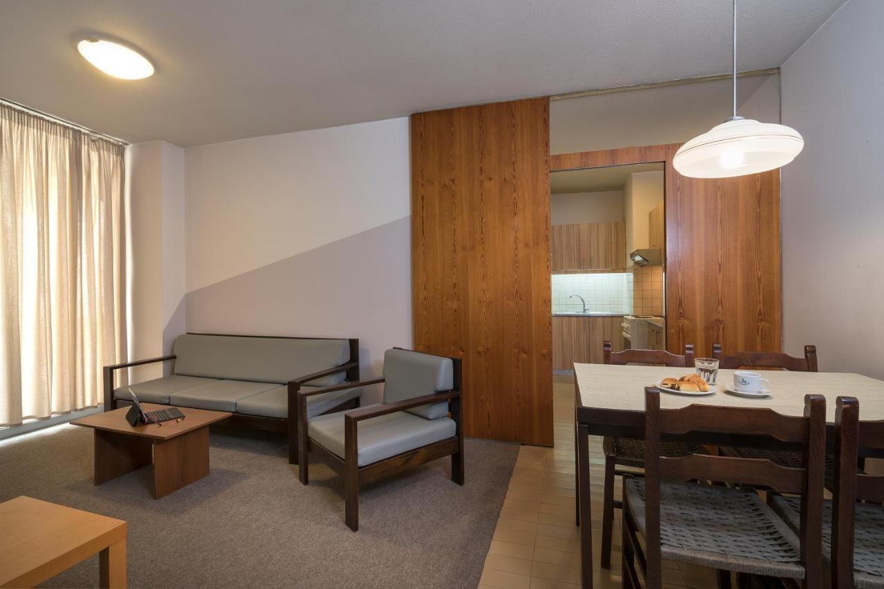 Marina Alimos Hotel Apartments Athen Exterior foto