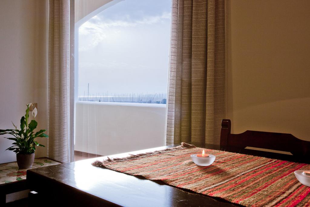 Marina Alimos Hotel Apartments Athen Zimmer foto