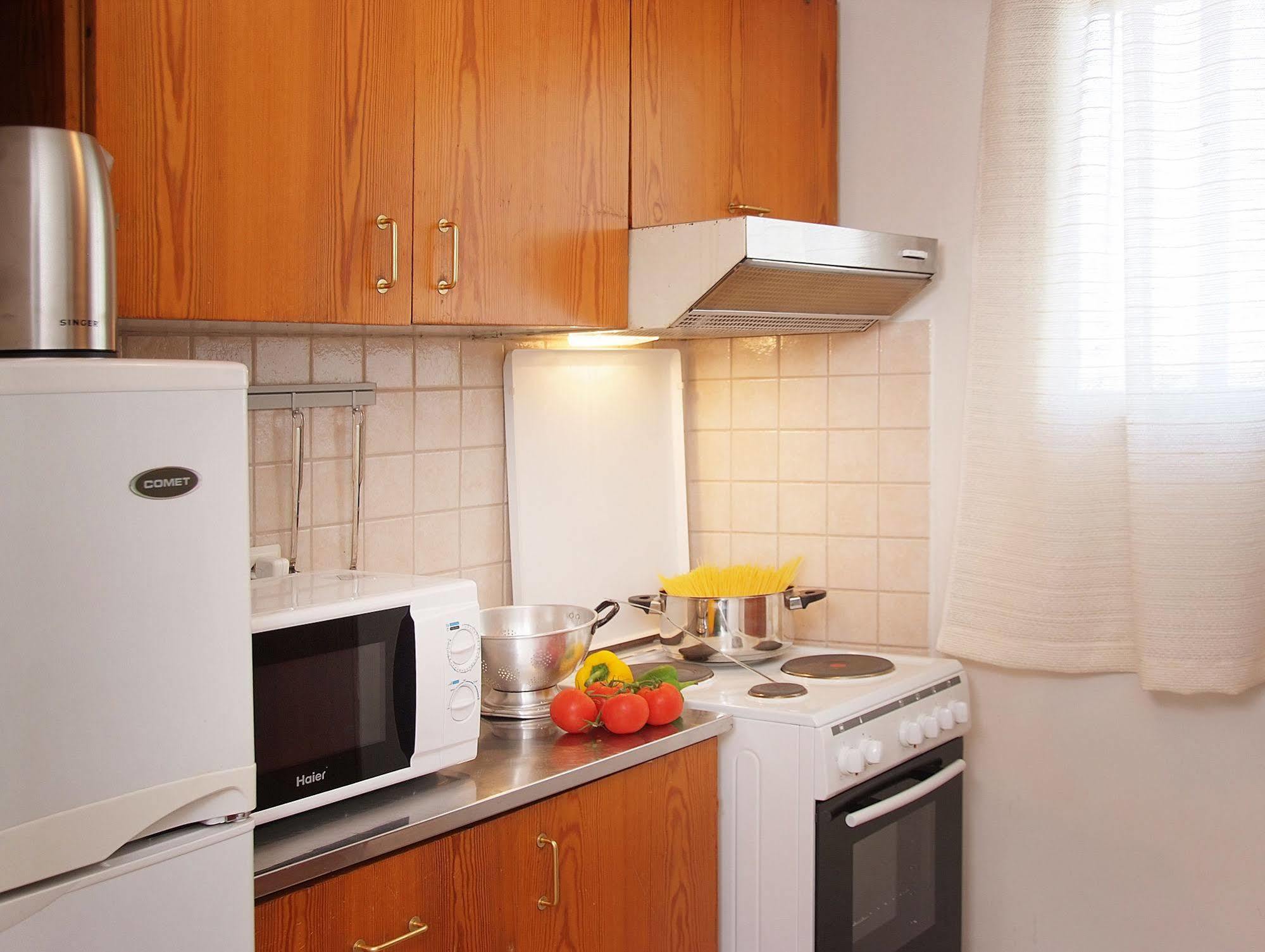Marina Alimos Hotel Apartments Athen Exterior foto