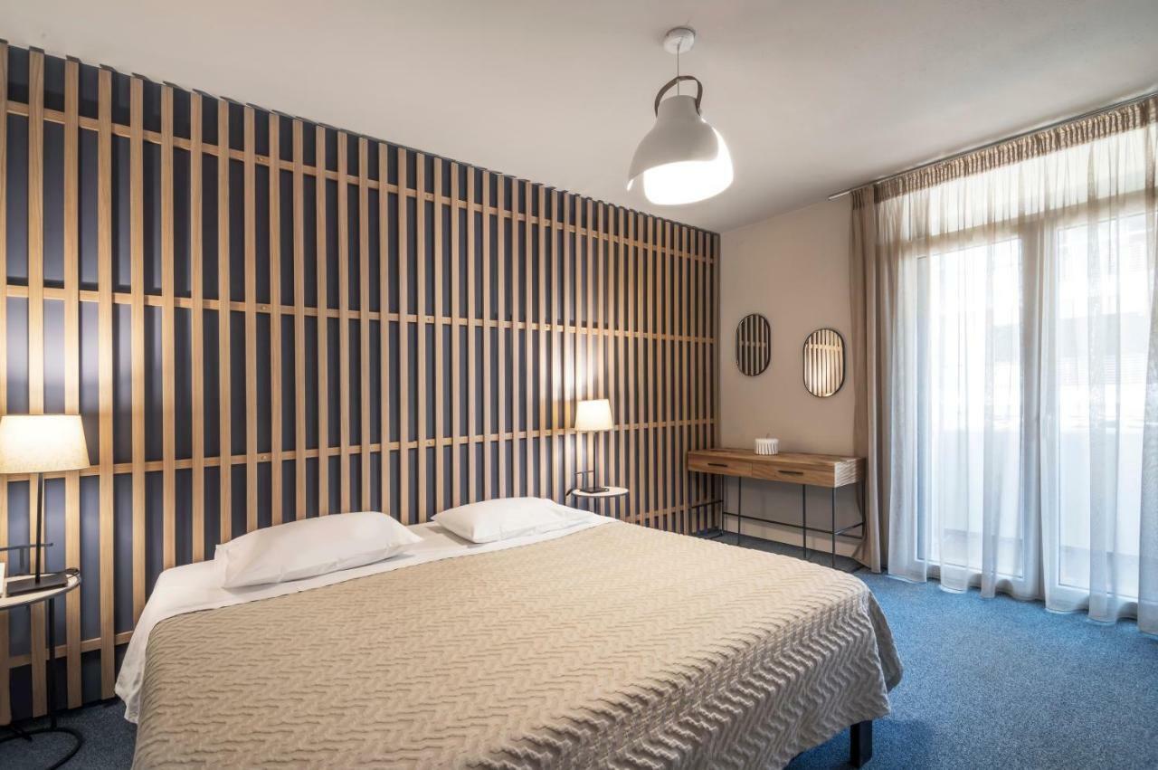 Marina Alimos Hotel Apartments Athen Exterior foto